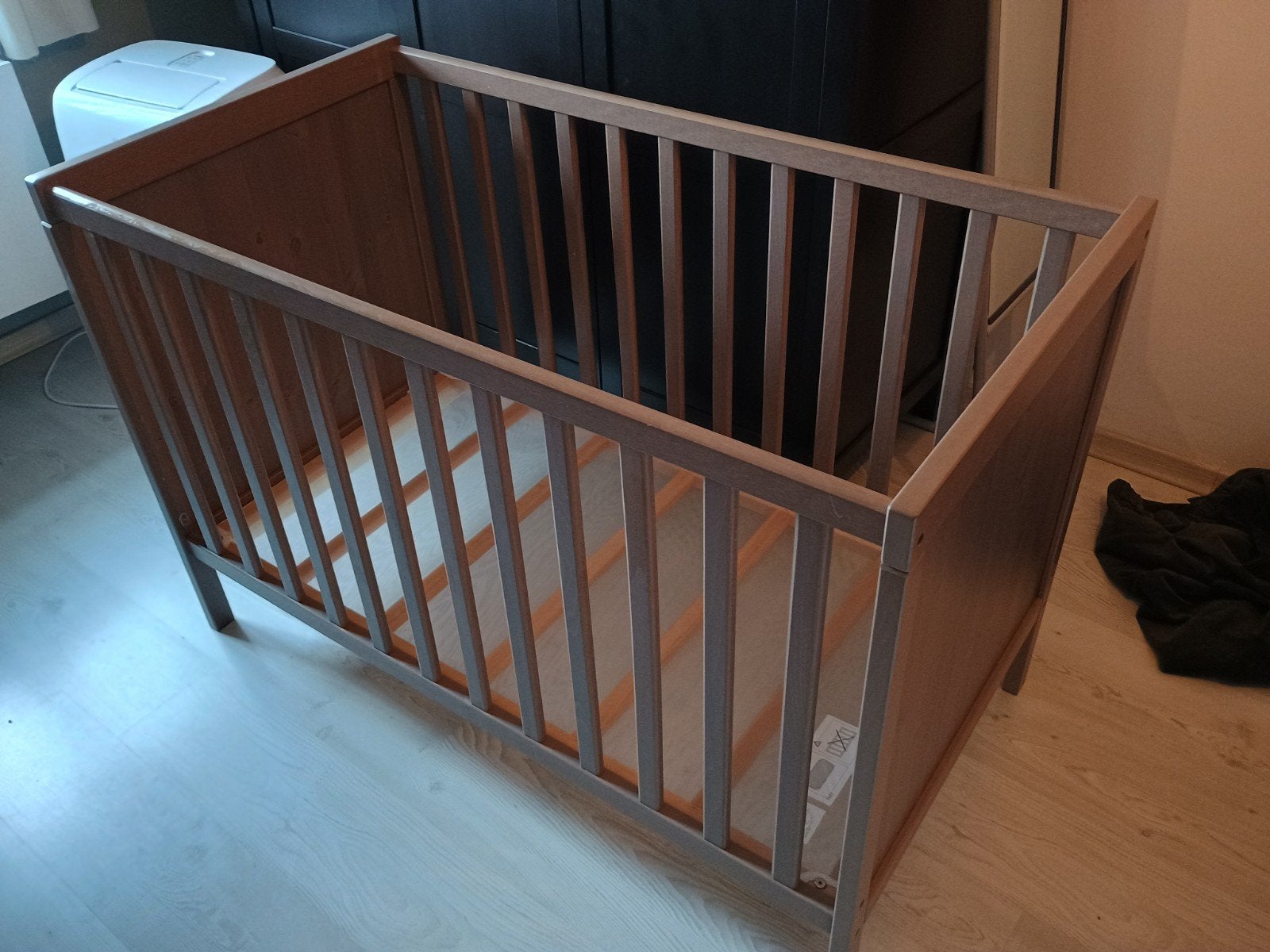 Ikea spijlenbed, Enlèvement