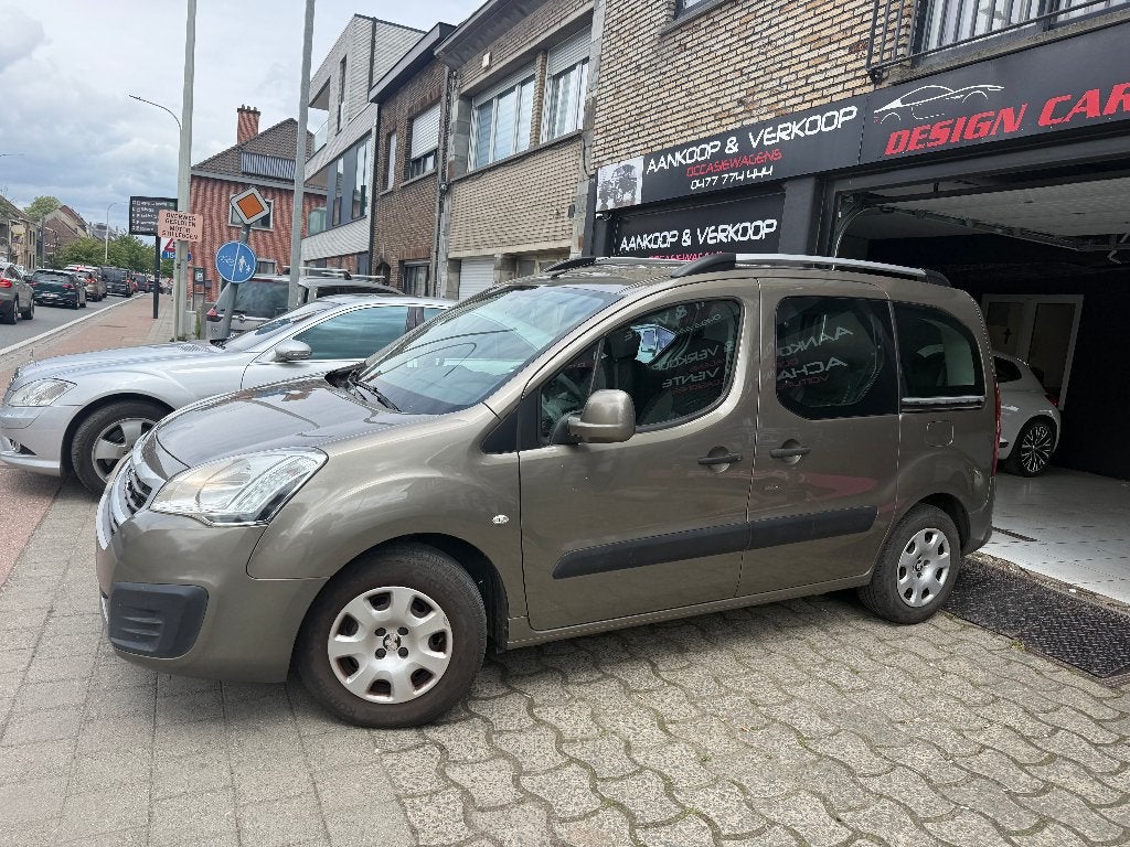 Peugeot Partner 2015 euro 6 1.6hdi 73kw 7Places, Argent ou Gris, Achat, Entreprise, Diesel