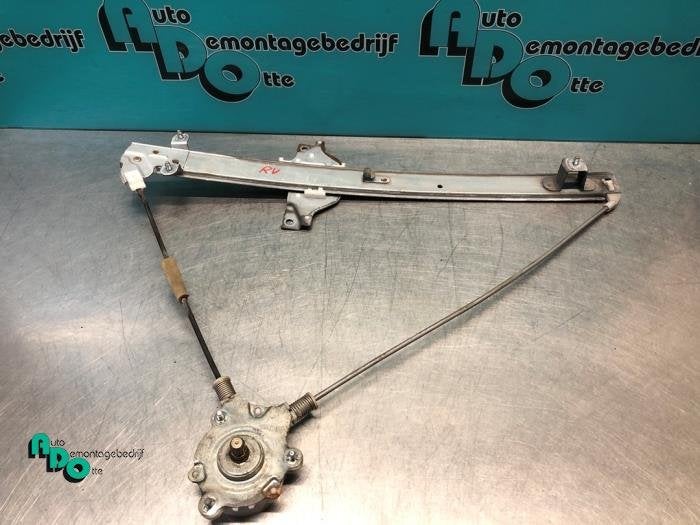 Mécanique vitre 2portes avant droite d'un Toyota Funcruiser, -, 3 mois de garantie, Toyota, Utilisé