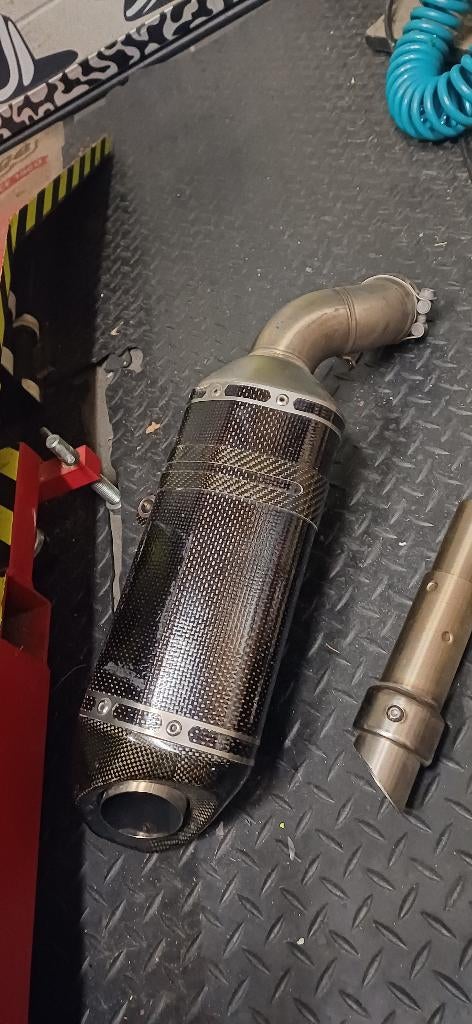 Akrapovic z900 2025-26, Enlèvement, Utilisé