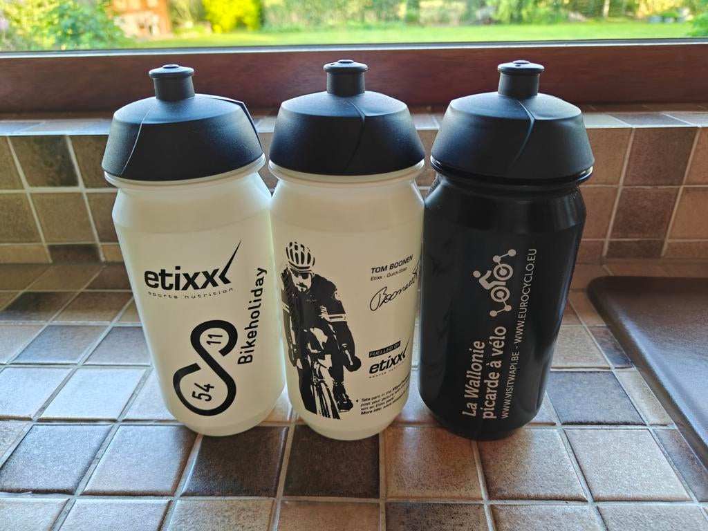 3 fietsbidons, Ophalen of Verzenden