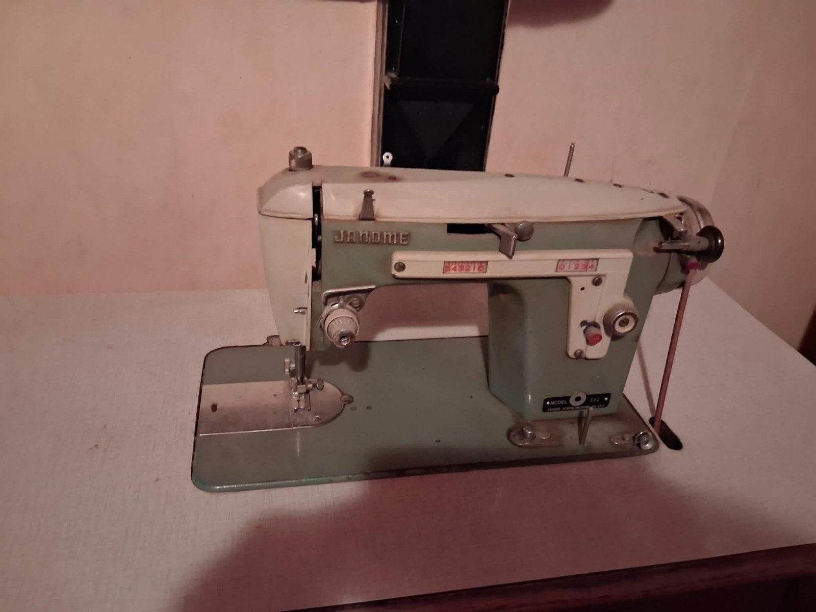 Janome-Naaimachine inclusief naaitafel (1960), Enlèvement, Machine à coudre, Janome