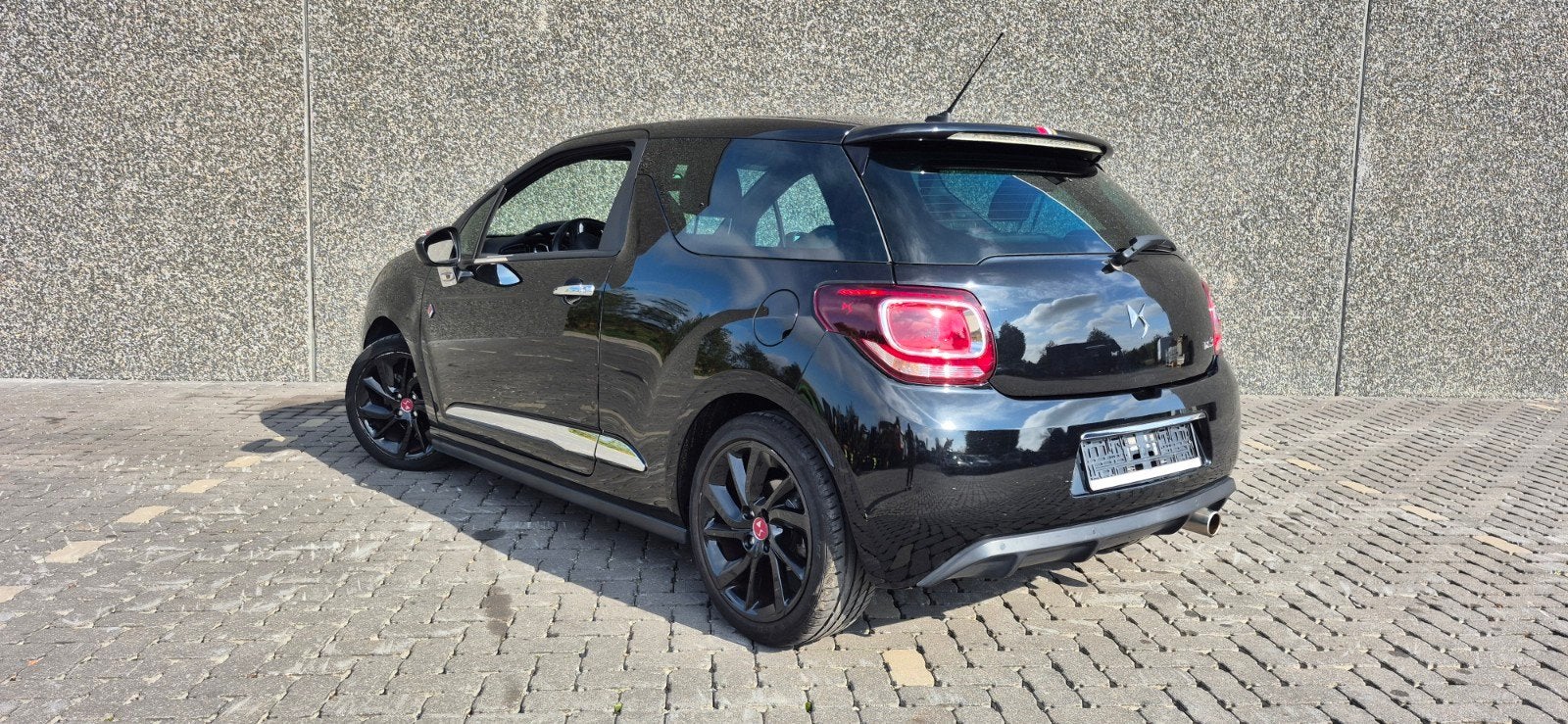 Citroën DS3 AUTOMAAT Benzine Full Option 2017, Auto's, Automaat, https://public.car-pass.be/vhr/c12a3110-ef50-4d20-81b7-9094c4c5b4ef