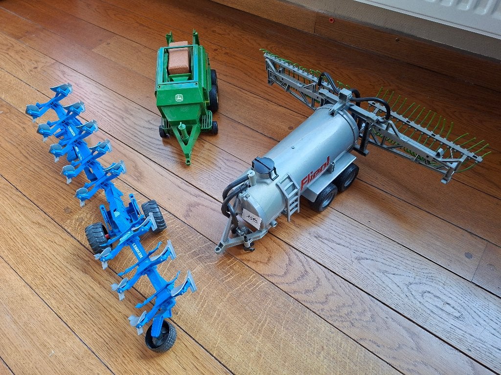 Bruder lot toebehoren voor speelgoedtractoren, Ophalen of Verzenden, Gebruikt