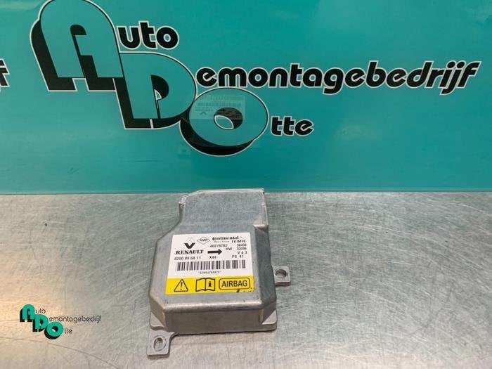 Module airbag d'un Renault Twingo (Twingo 07-), Renault, -, 3 mois de garantie, Utilisé