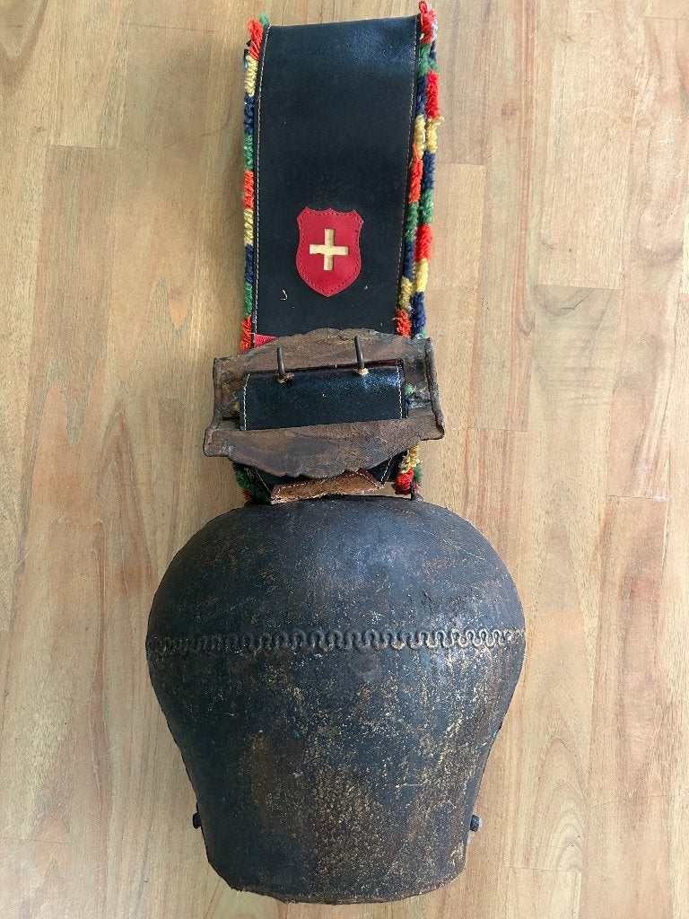 Authentieke Zwitserse koeienbel (groot formaat), Antiek en Kunst, Ophalen