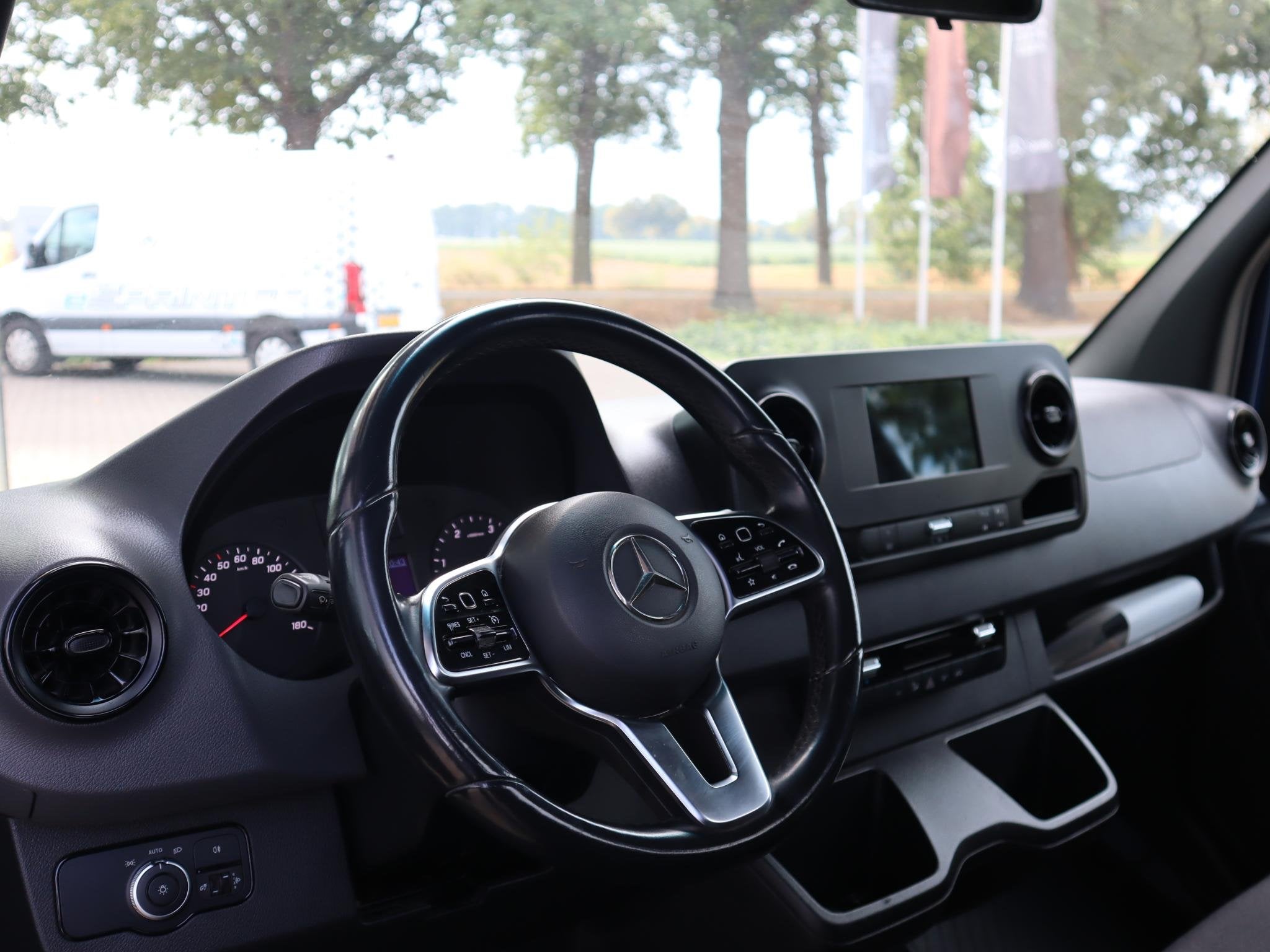 Mercedes-Benz Sprinter 317 CDI AUT. OPEN LAADBAK, Euro 6, Entreprise, Noir, Mercedes-Benz Certified