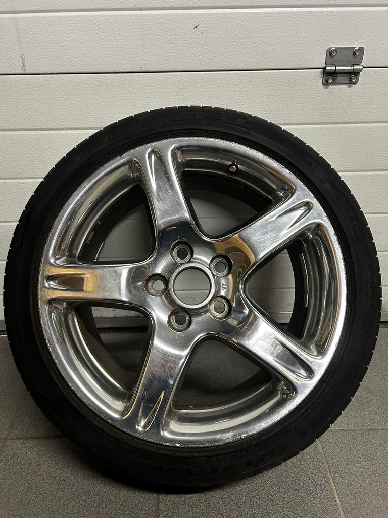 Volwaardige thuiskomer velg + band 5x114,3 215/45 R17, Auto-onderdelen, Ophalen, Gebruikt