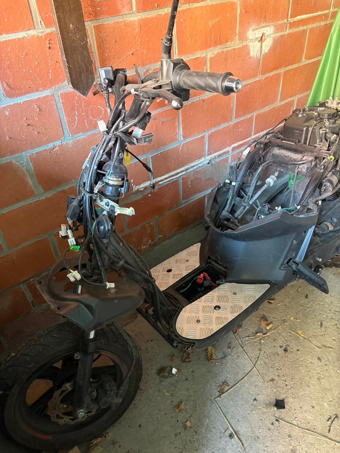 Peugeot kisbee b klasse, Fietsen en Brommers, Ophalen, Gebruikt, Overige modellen, Klasse B (45 km/u)
