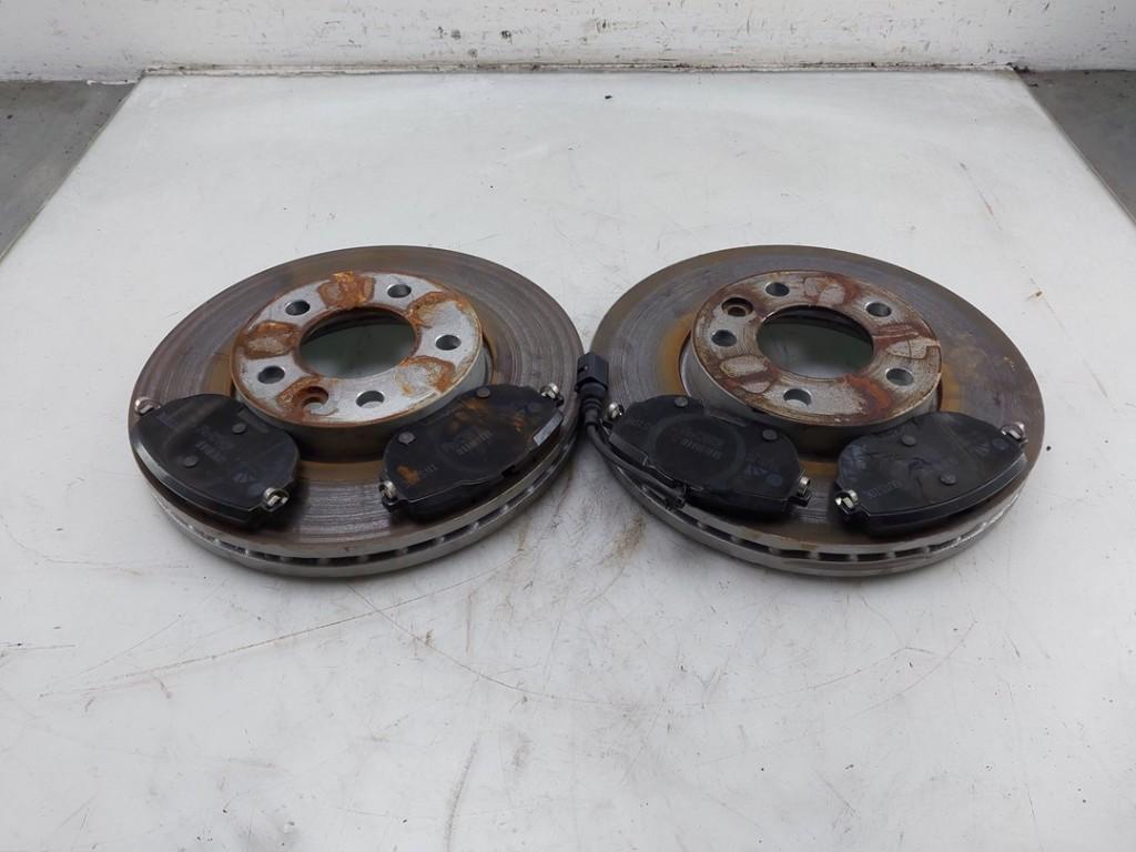 DISQUES AVANT (LA PAIRE) ABS Transporter T6 (|7E0615301D|), Utilisé, Volkswagen