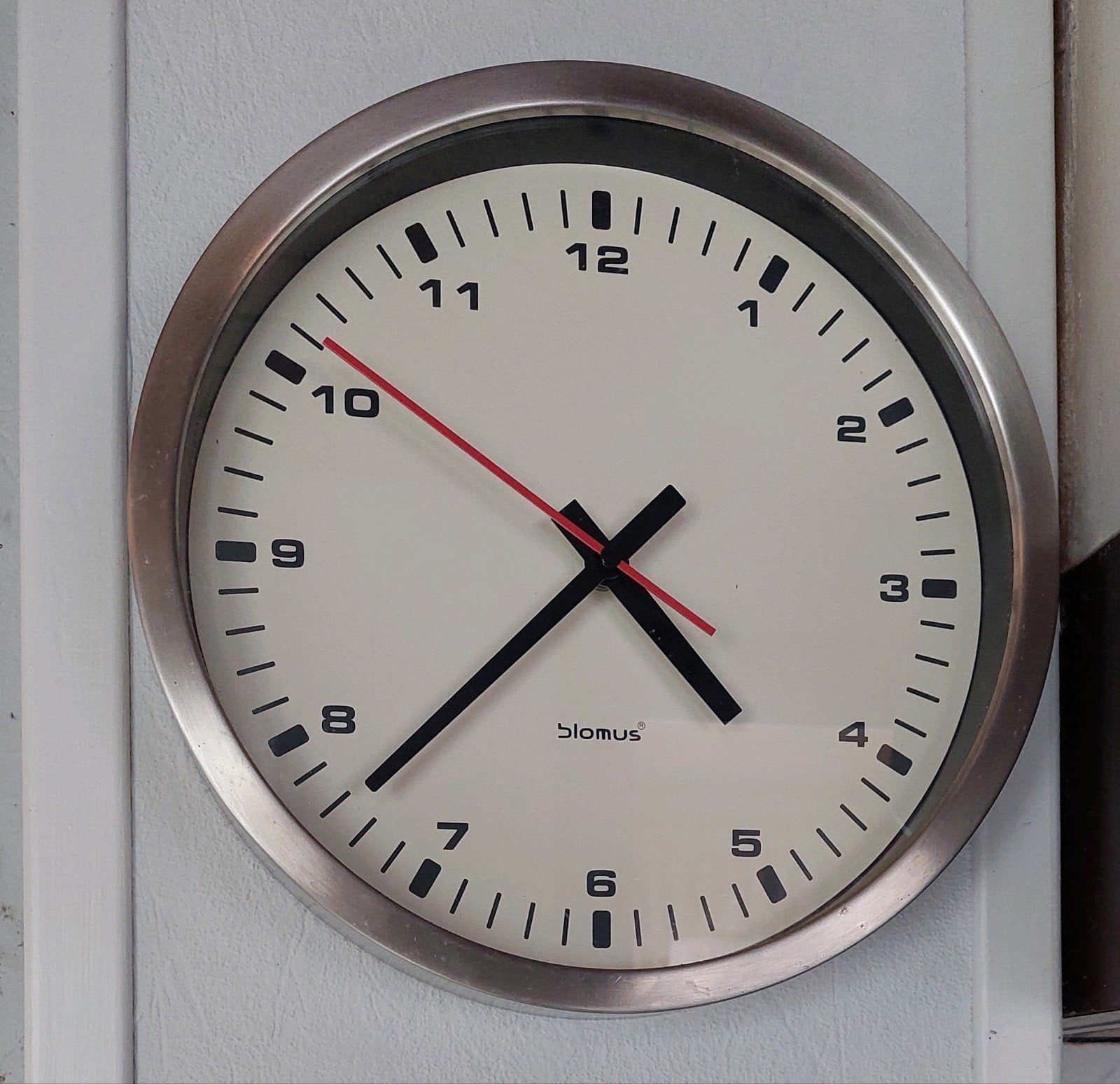 Wandklok BLOMUS, Ophalen, Stil uurwerk, Analoog, Modern