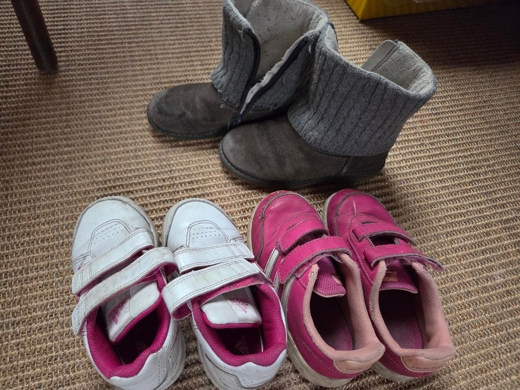 3 paar schoenen 26,27,28, Kinderen en Baby's, Kinderkleding | Schoenen en Sokken, Adidas, Gebruikt, Meisje, Schoenen