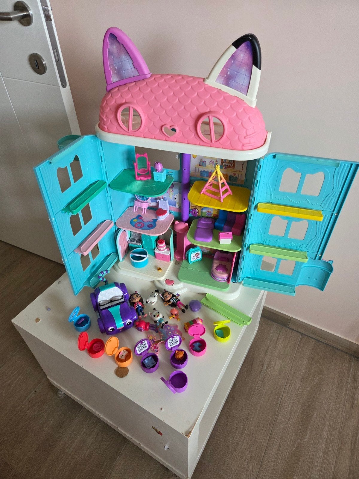 Gabby's dollhouse, Ophalen, Poppenhuis