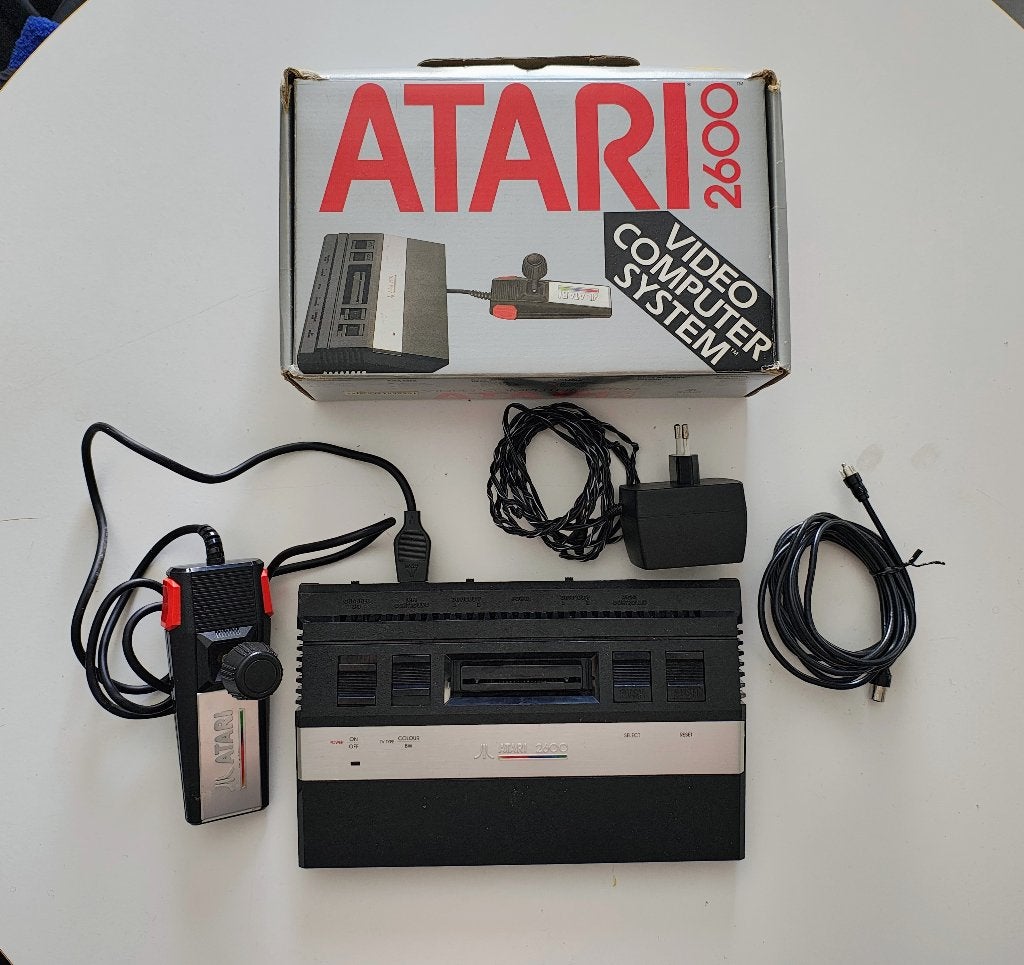 Atari 2600 spelconsole + 9 games, Games en Spelcomputers, Games | Atari, Ophalen of Verzenden, Gebruikt, Atari 2600