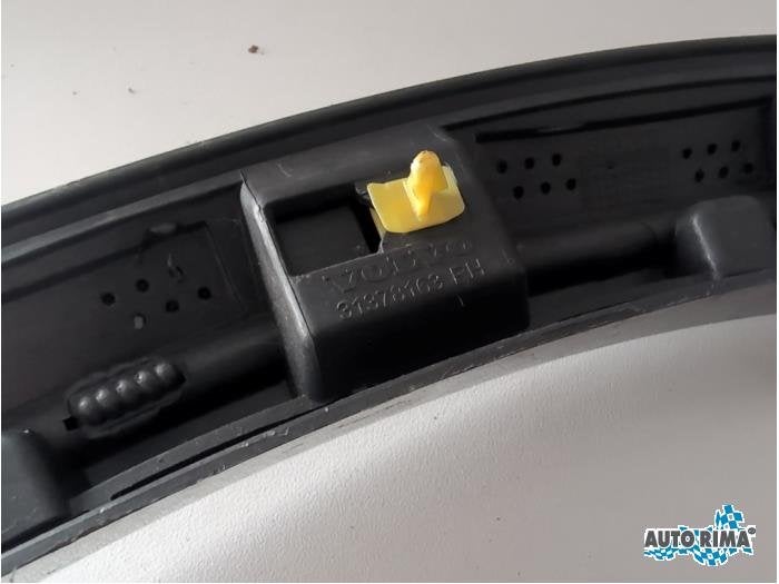 Wielrand voor van een Volvo XC90, Gebruikt, -, -, Ophalen of Verzenden