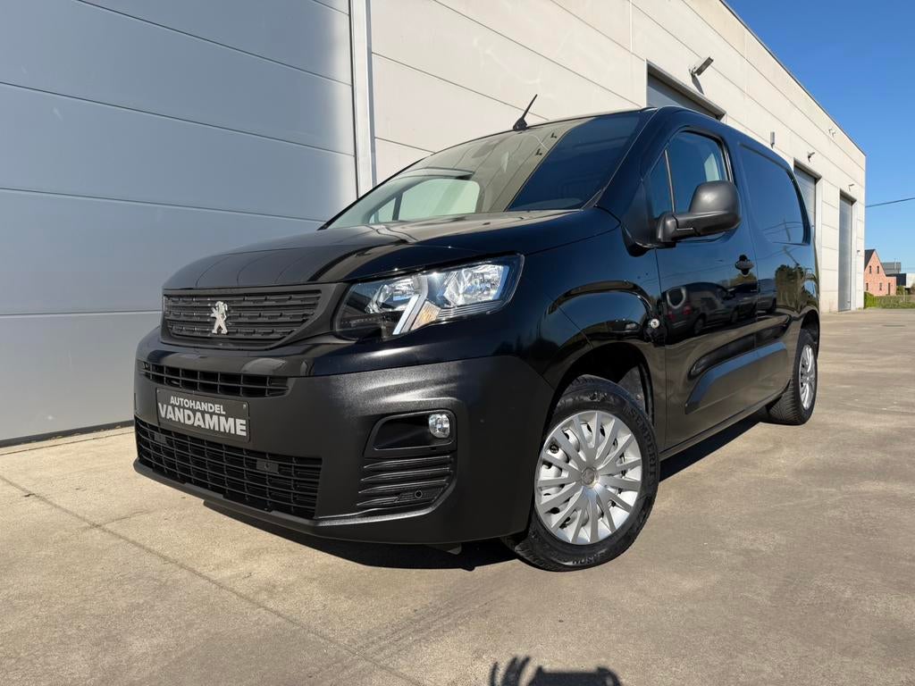 Peugeot Partner 1.6 hdi Lichte Vracht Euro 6b, Auto's, Bestelwagens en Lichte vracht, Voorwielaandrijving, Stof, Zwart, Bedrijf