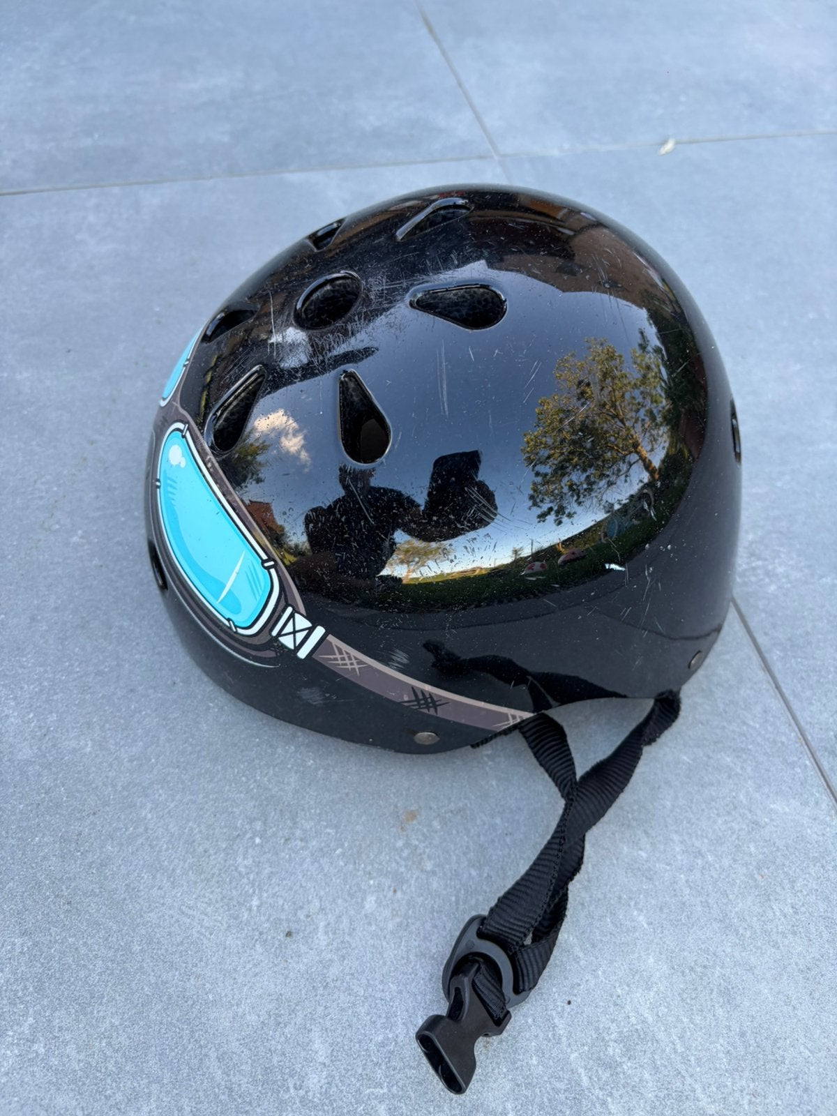 Fietshelm kind kiddimoto, Fietsen en Brommers, Ophalen, Gebruikt