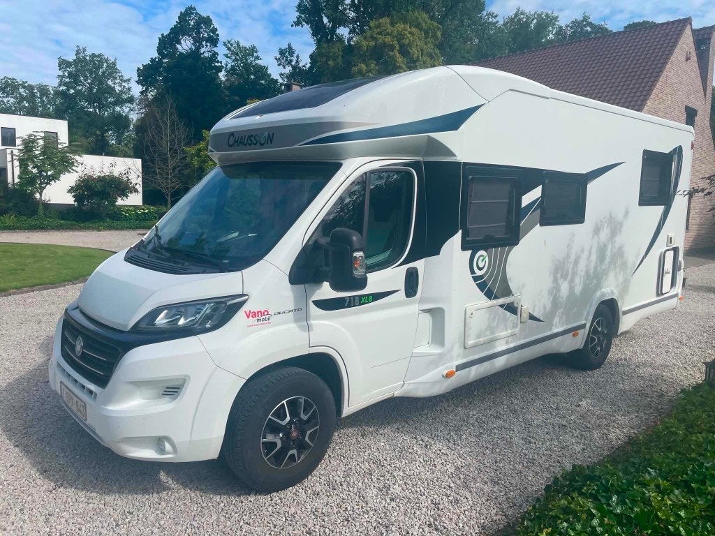Chausson 718xlb Fiat 150, Caravanes & Camping, Jusqu'à 4, Caméra de recul, Fiat, Intégral