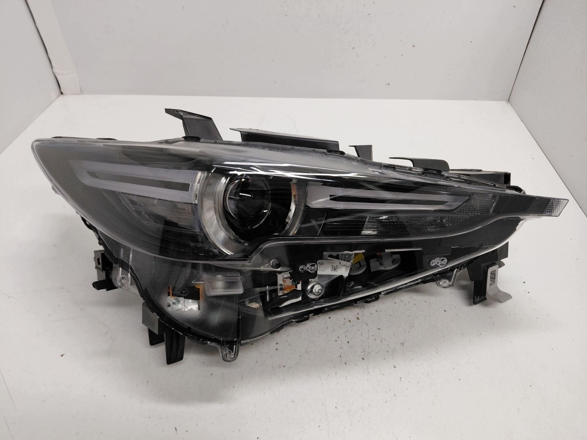 Phare droit Mazda CX5 II KB8P51030, Autos : Pièces & Accessoires, Shinchi, Fuchu-Cho 3-1
730-8670  Hiroshima, Mazda Motor Corporation