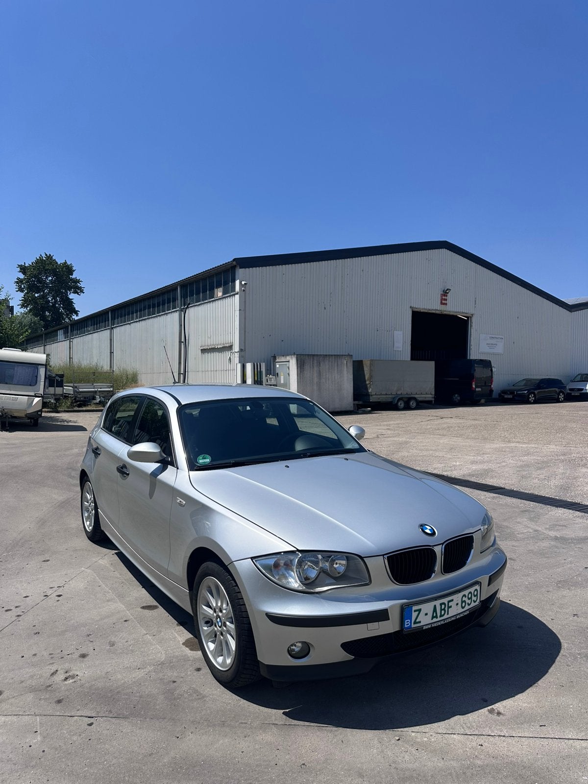 BMW 116i | BENZINE | AIRCO | ZETELVERWARMING, Auto's, Zwart, 4 cilinders, Bedrijf, 5 deurs