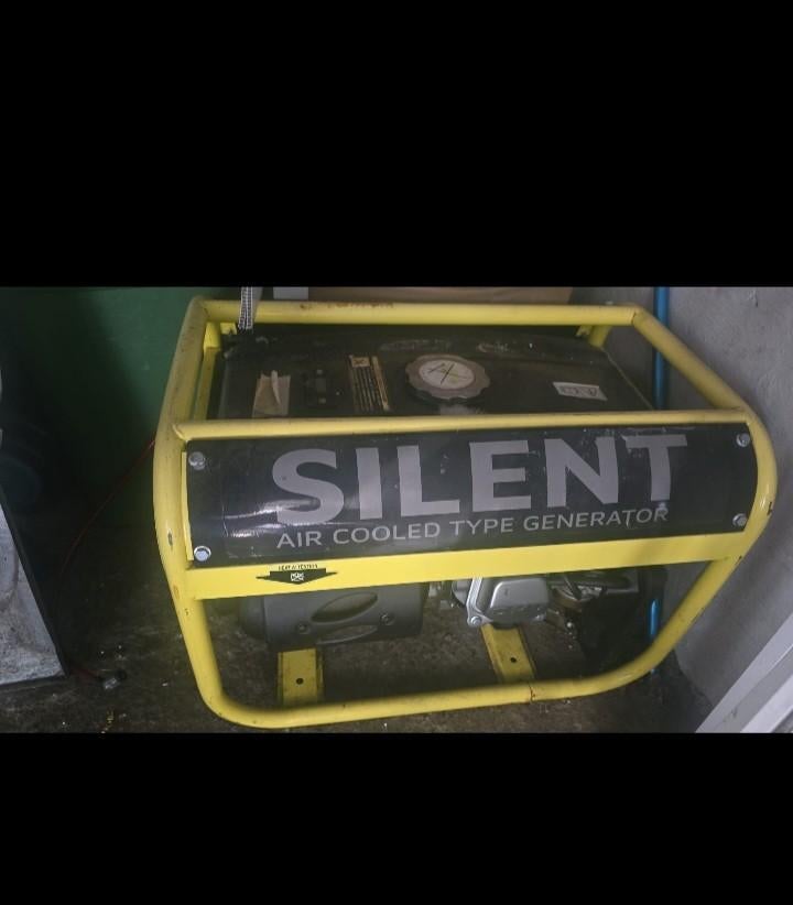 Generator met brandstof 150 euro, Ophalen of Verzenden, Gebruikt, Amerikaanse onderdelen