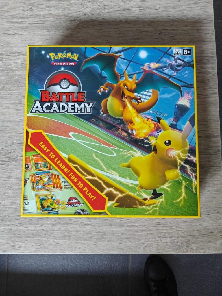 Pokémon Battle Acadamy 2020, Hobby en Vrije tijd, Verzamelkaartspellen | Pokémon, Nieuw, Ophalen