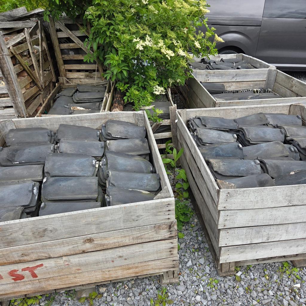 Vielle tuile torchette, Pierre ou Argile, Enlèvement, Utilisé, Noir