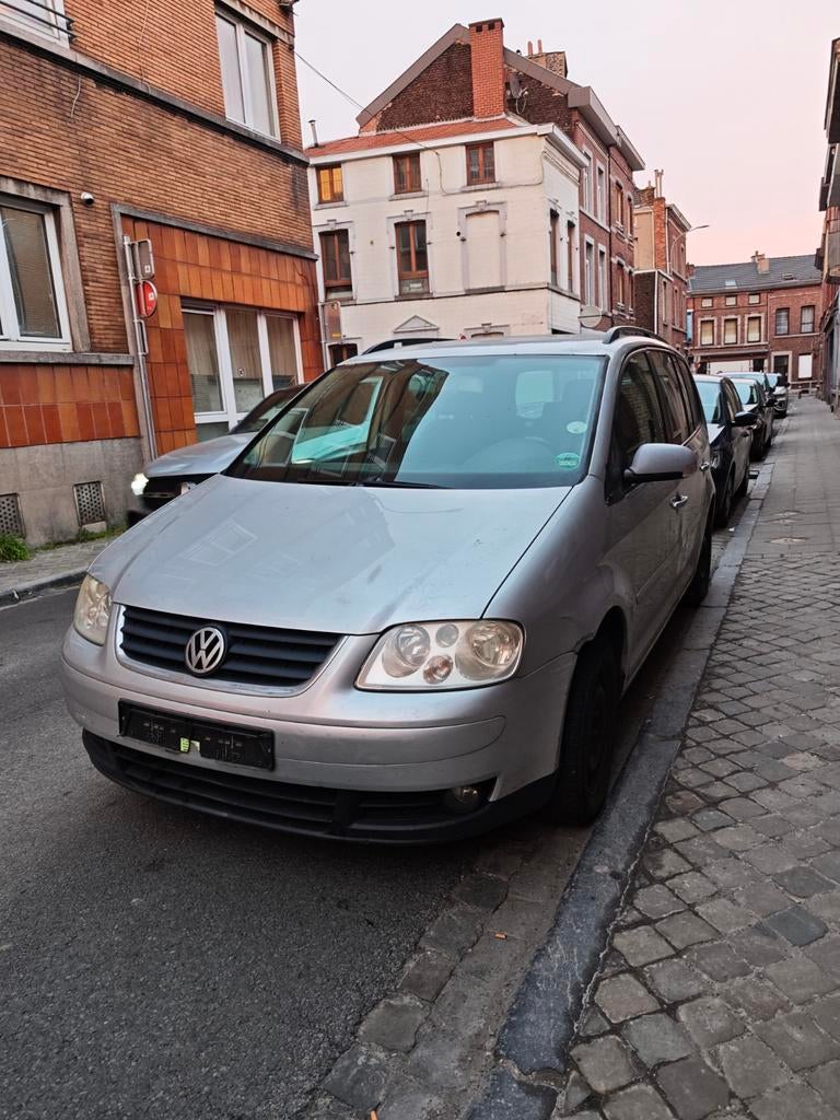 Volkswagen Touran 1.9TDI EXPORT OU POUR PIÈCES, Argent ou Gris, Achat, Boîte manuelle, Noir