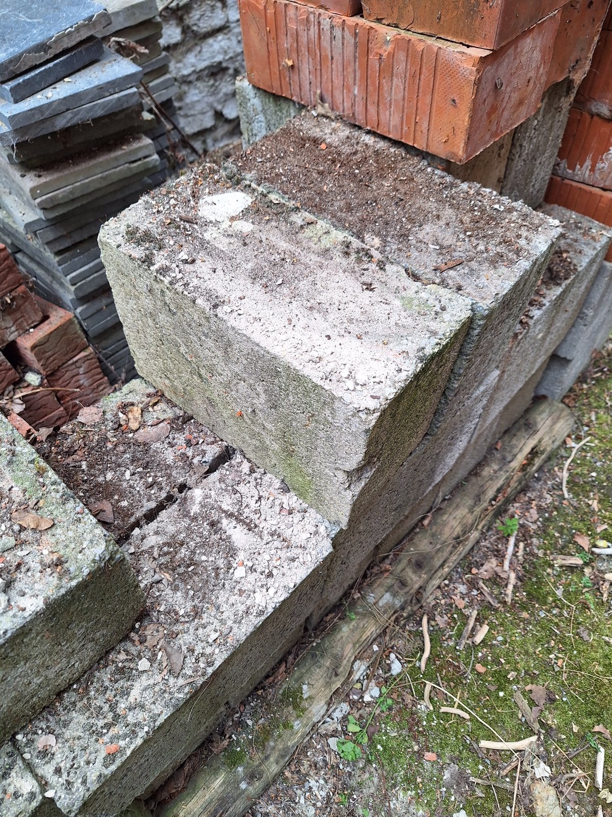 Betonnen stenen, Doe-het-zelf en Bouw, Metselstenen, Ophalen, Zo goed als nieuw, Beton