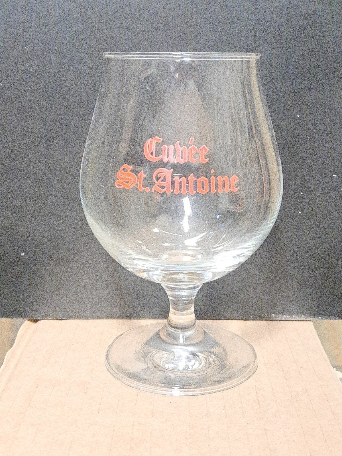 Verre cuvée St Antoine, Enlèvement ou Envoi