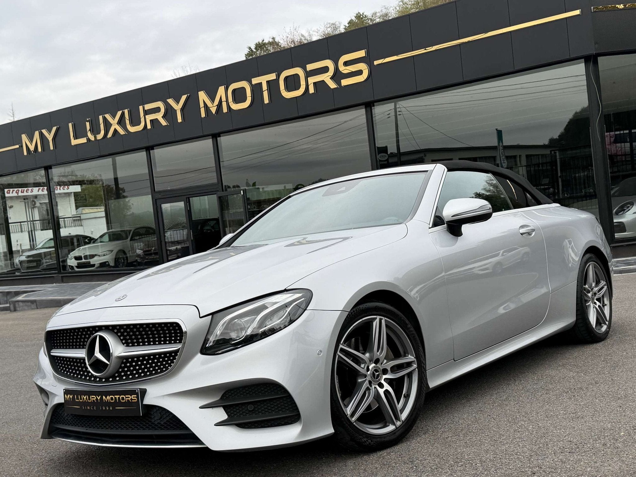 Mercedes-Benz E-Klasse E220 d 194 Cv Cabriolet Pack Amg Cuir, Autos, Cuir, Argent ou Gris, Achat, Euro 6