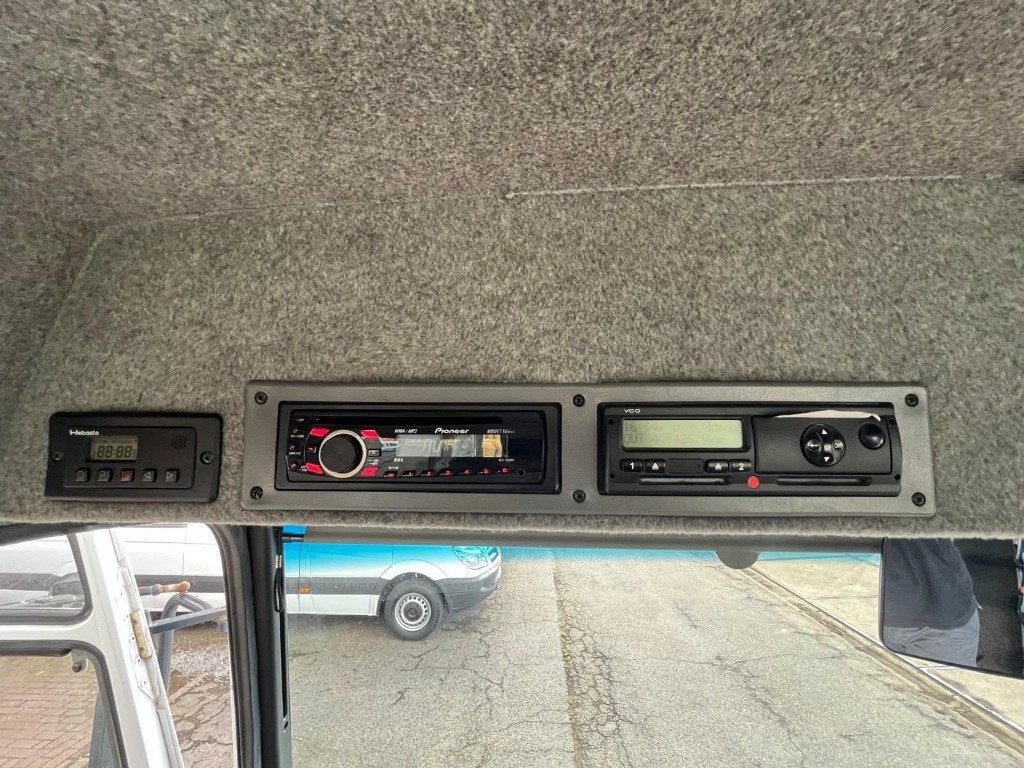 Mercedes Vario 0813 (Stock ID 44620) — 9