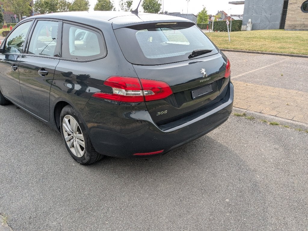 Peugeot 308 SW Blue HDI 1.5 130pk EAT 8 rookvrij, Auto's, Peugeot, Stof, Euro 6, 4 cilinders, Blauw
