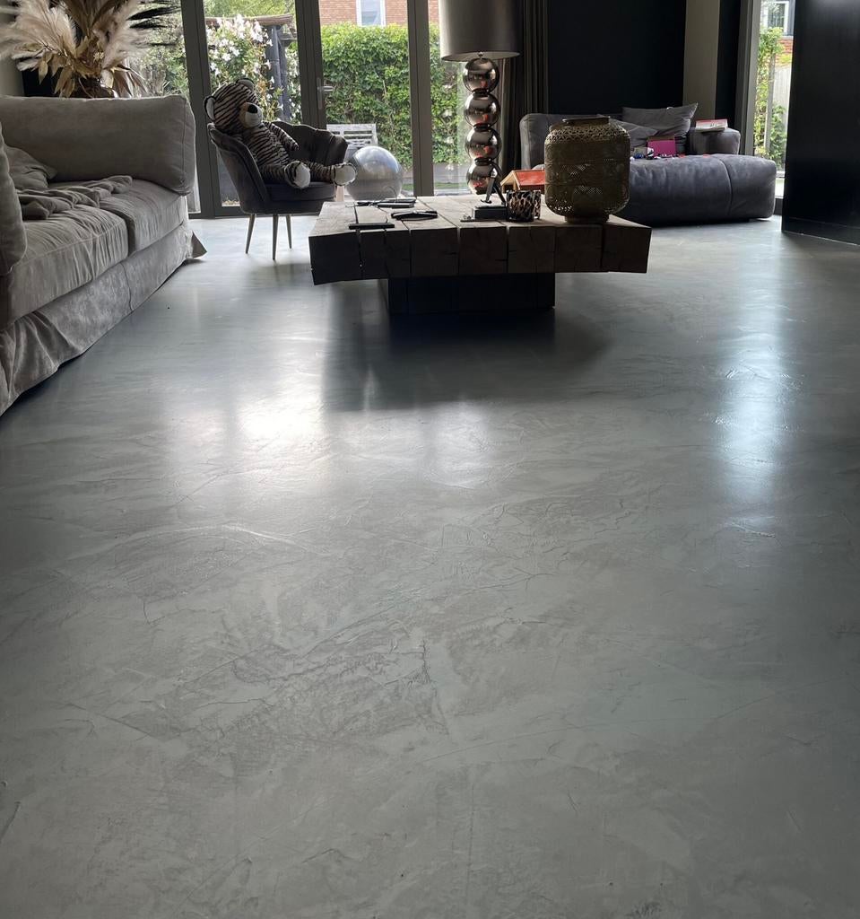 Giet / Beton Cire / Microcement / Lavasteen vloeren & wanden, Garantie, Vloerbewerking of Renovatie