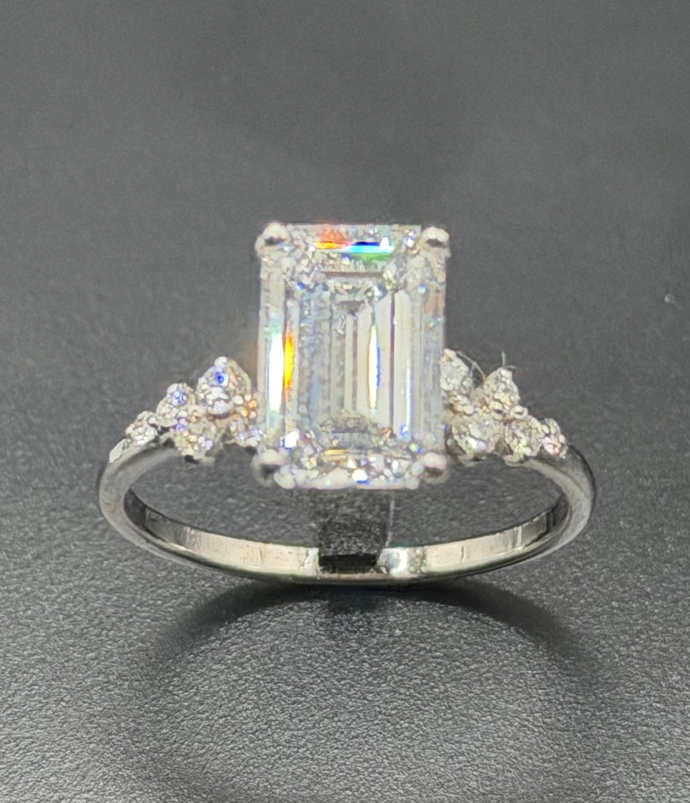 Nieuwe 14K gouden ring met diamant 3.38ct certificaat- 17,5, Nieuw, Ophalen of Verzenden, 17 tot 18, Met edelsteen