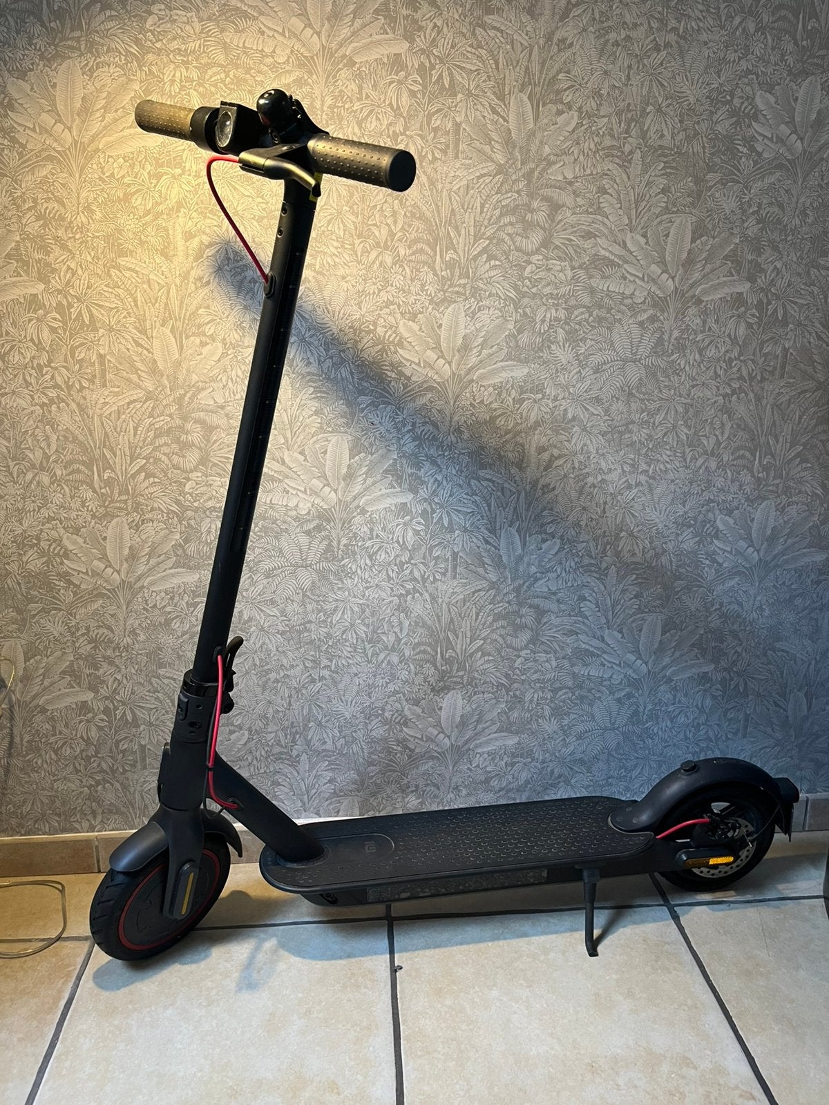 Trotinette electrique Xiaomi, Enlèvement, Comme neuf, Step électrique (E-scooter)
