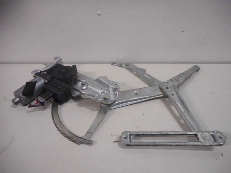 MECANISME DE VITRE ELECTRIQUE AVANT DROIT Opel Zafira (F75), Brose SE, Opel, Info@brose.com, Utilisé