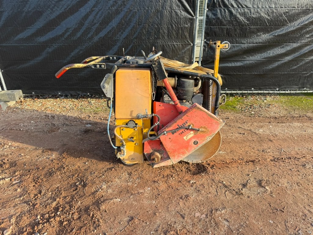 Scie à béton Weber., 1200 watts ou plus, 70 mm ou plus, Enlèvement, Utilisé