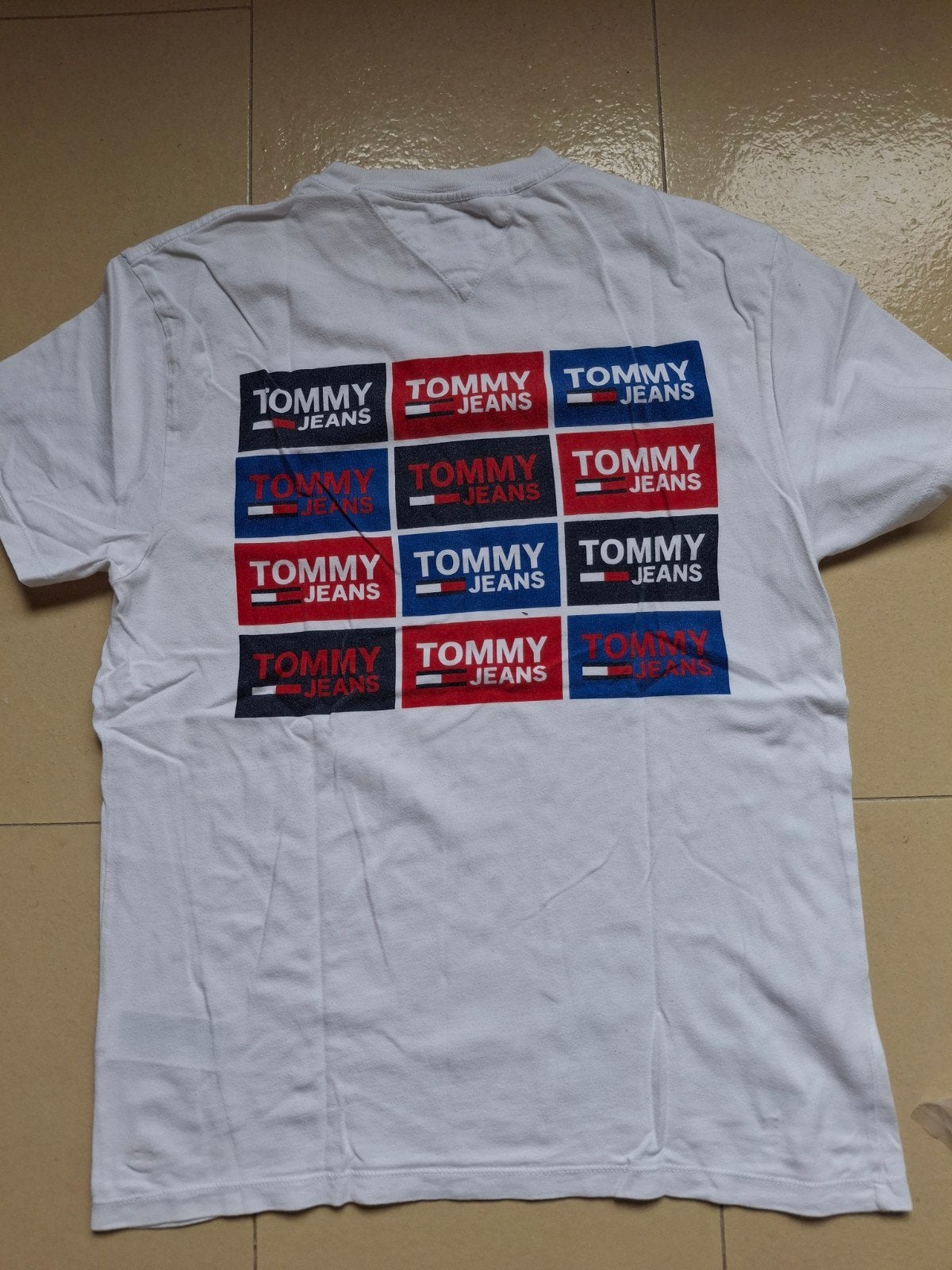 Tommy Hilfinger witte T-shirt maat M, Kleding | Heren, T-shirts, Maat 48/50 (M), Wit, Ophalen of Verzenden, Tommy hilfiger