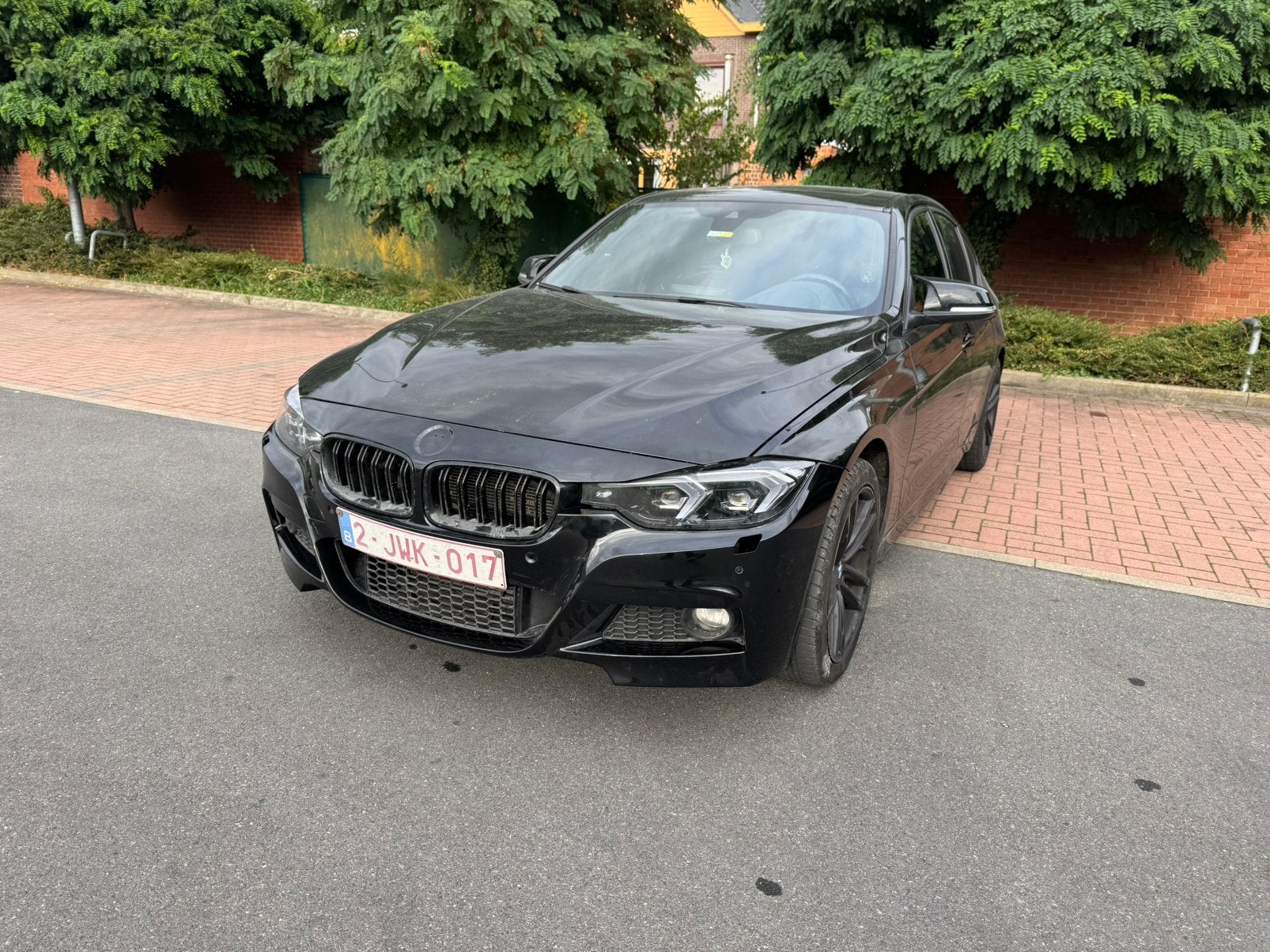 Prenez une BMW 328 i Luxury Line/M-Look comme ça, Cuir, Euro 6, Carnet d'entretien, Noir