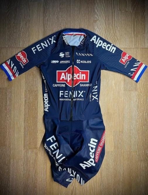 Snelpak Mathieu van der Poel Alpecin Deceuninck Canyon Zwift, Enlèvement