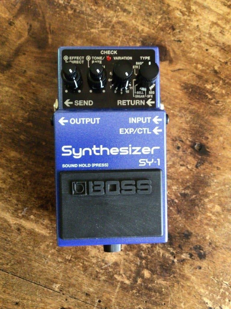 Boss Synthesizer SY-1 effectpedaal, Muziek en Instrumenten, Effecten, Ophalen, Zo goed als nieuw, Multi-effect