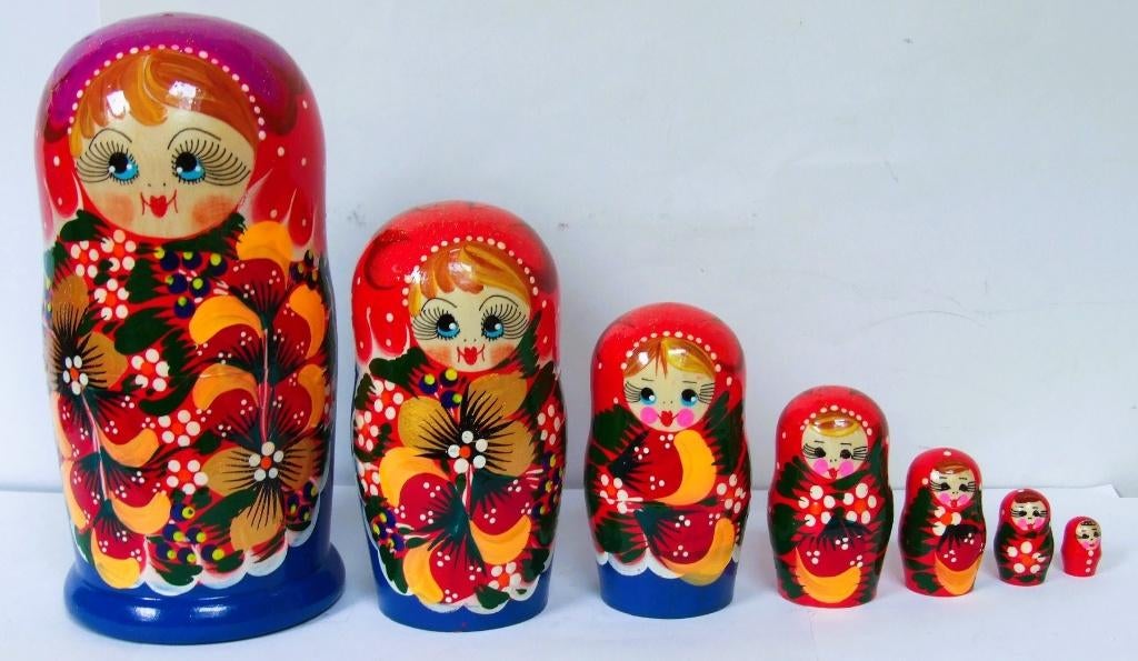 Russische handgeschilderde houten matrioshka, Antiek en Kunst, Overige typen, Ophalen of Verzenden, 20 - 50 cm, Hout