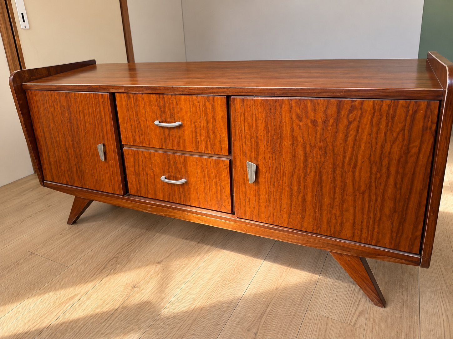 Meuble a vendre- Buffet vintage / enfilade en bois, Ophalen, Zo goed als nieuw