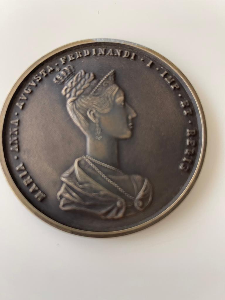Penning Marie Anna van Oostenrijk, Verzenden