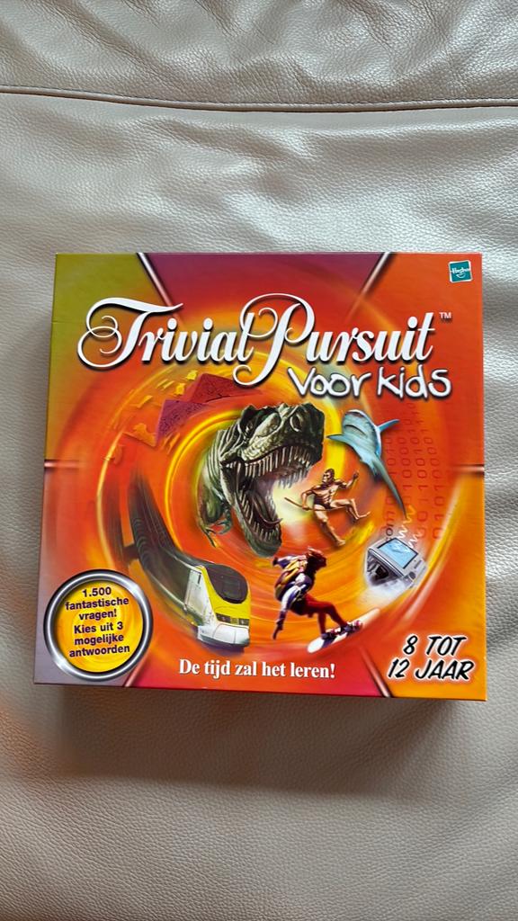 Trivial Pursuit voor kids (8-12 jaar), Vijf spelers of meer, Ophalen of Verzenden, Zo goed als nieuw