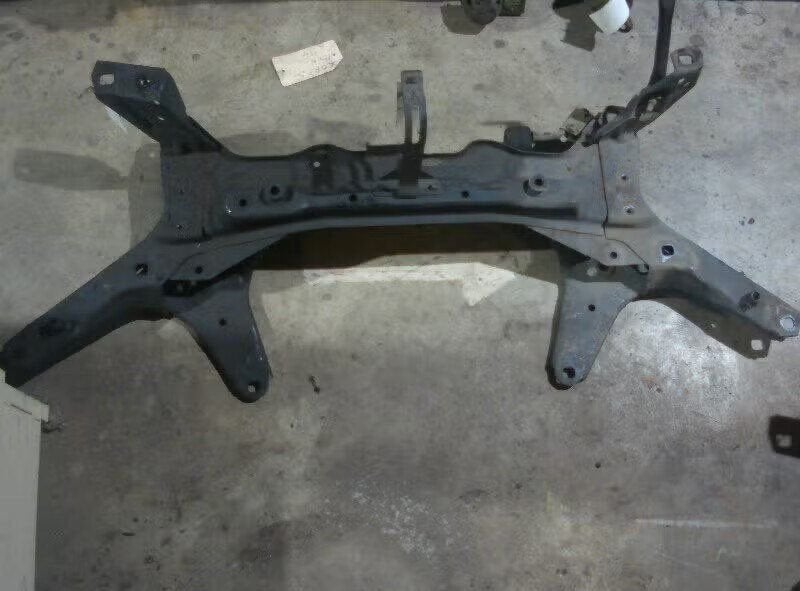 SUBFRAME VOOR Ford Escort 5 (AAL / ABL) (01-1990/01-1995), Enlèvement ou Envoi, Henry-Ford-Straße 1 50735 Köln, DE, Ford-Werke GmbH