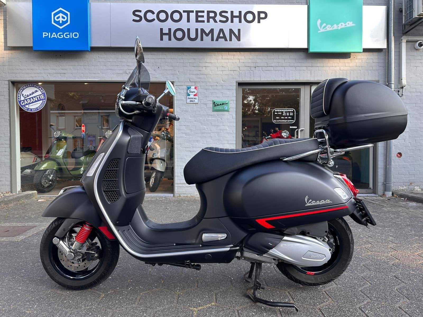 Vespa GTS Super 300cc Nero Convinto matt 3680Km (nr.174), Scooter, 300 cc, Bedrijf, Vespa