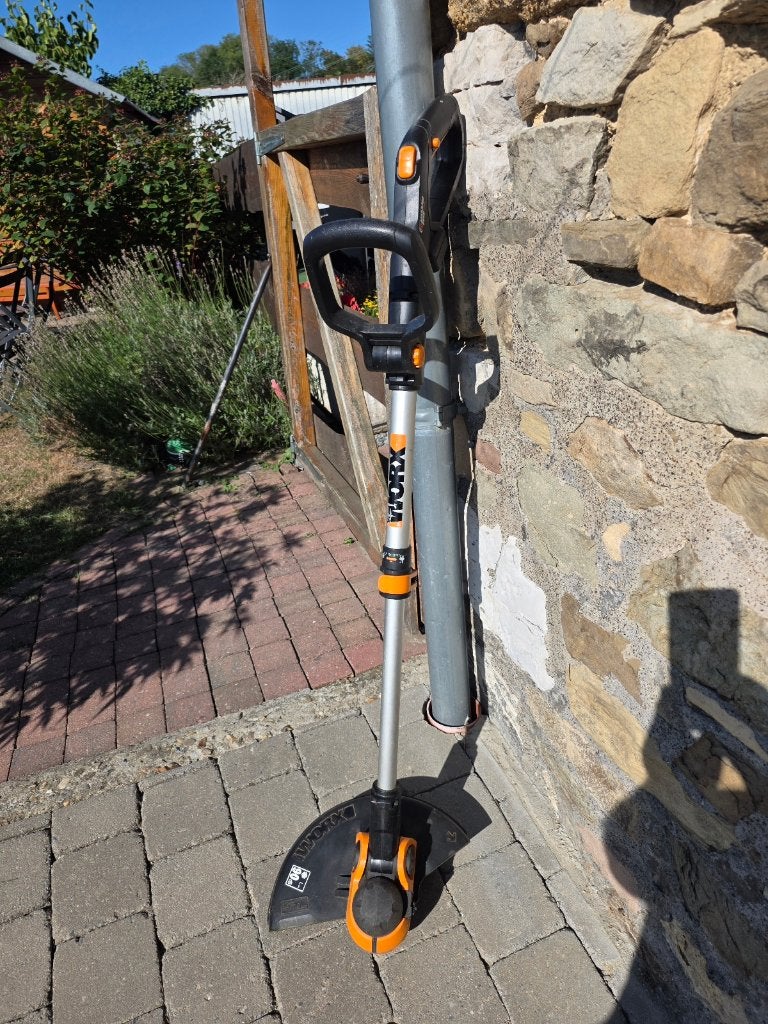 coupe bordure sans fil WORX avec une batterie et chargeur, Enlèvement, Utilisé, Batterie, WORX