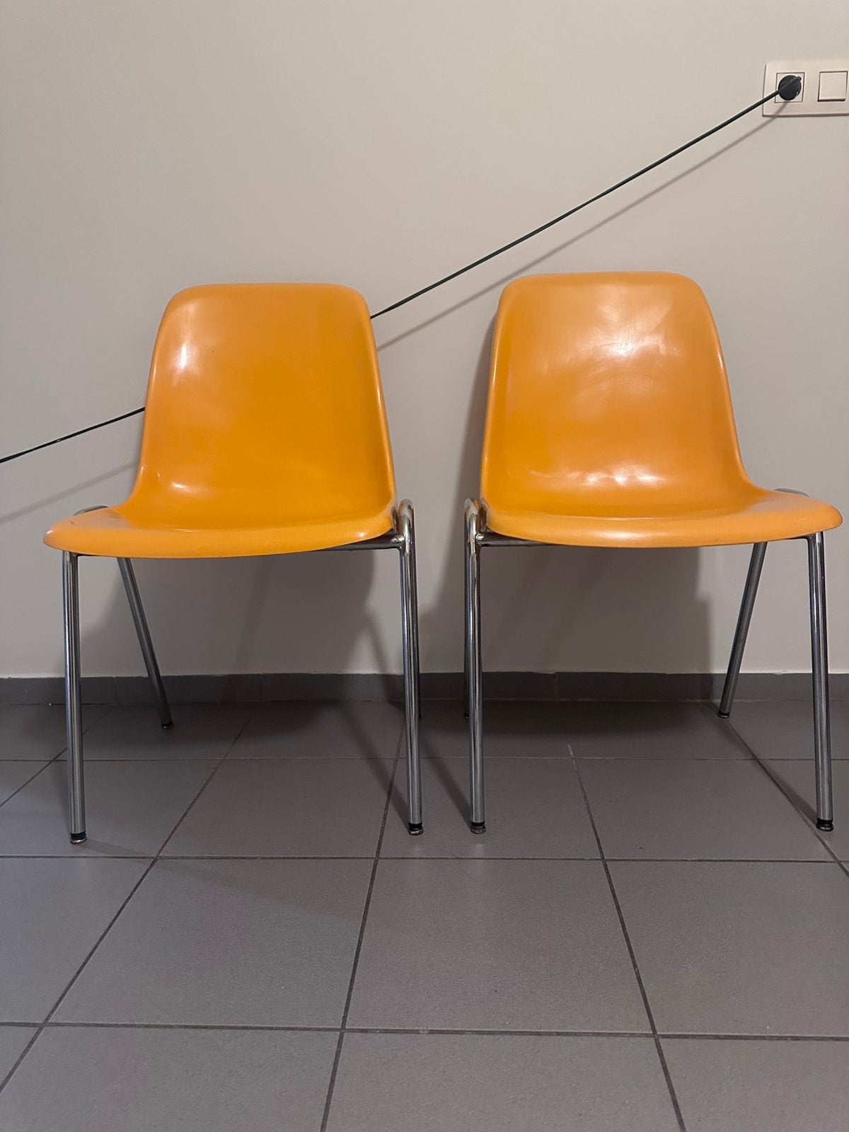 Kunststof kuipstoelen jaren 70, Ophalen, Kunststof, Gebruikt, Twee